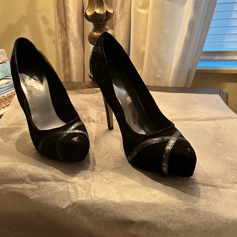 Black heels